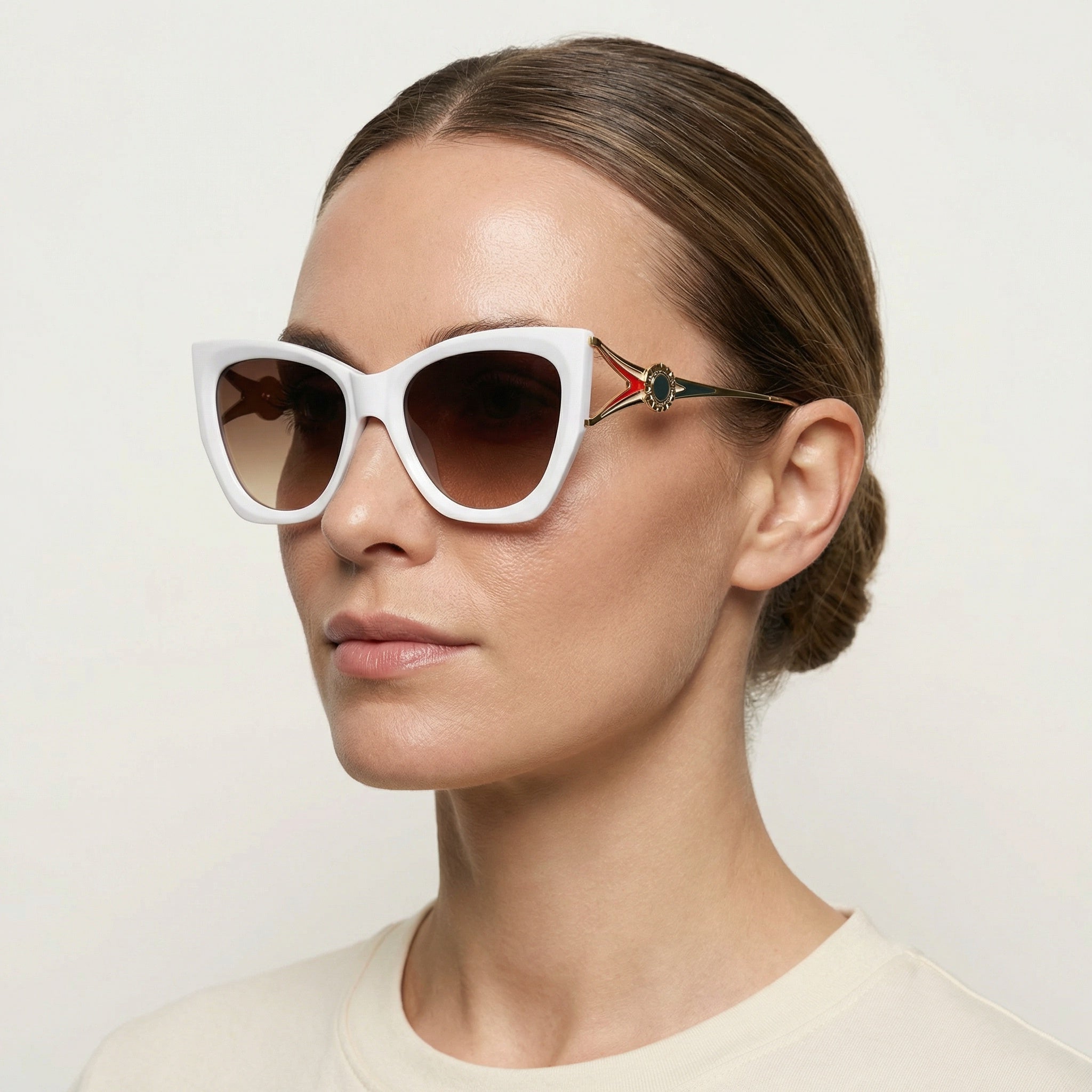 CAT-EYE WHITE SUNGLASSES SUN136 F3007