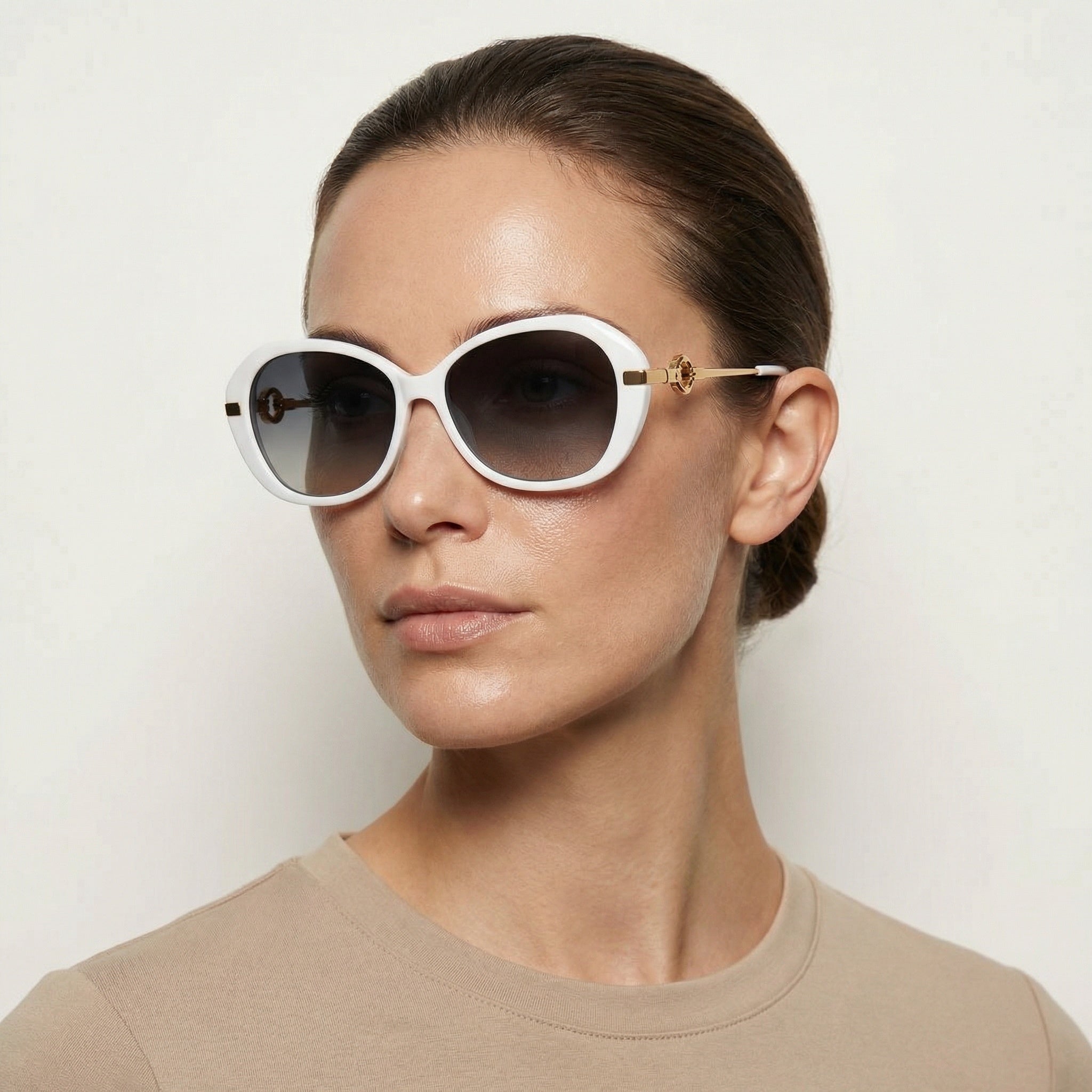 OVAL WHITE SUNGLASSES SUN109 F3036