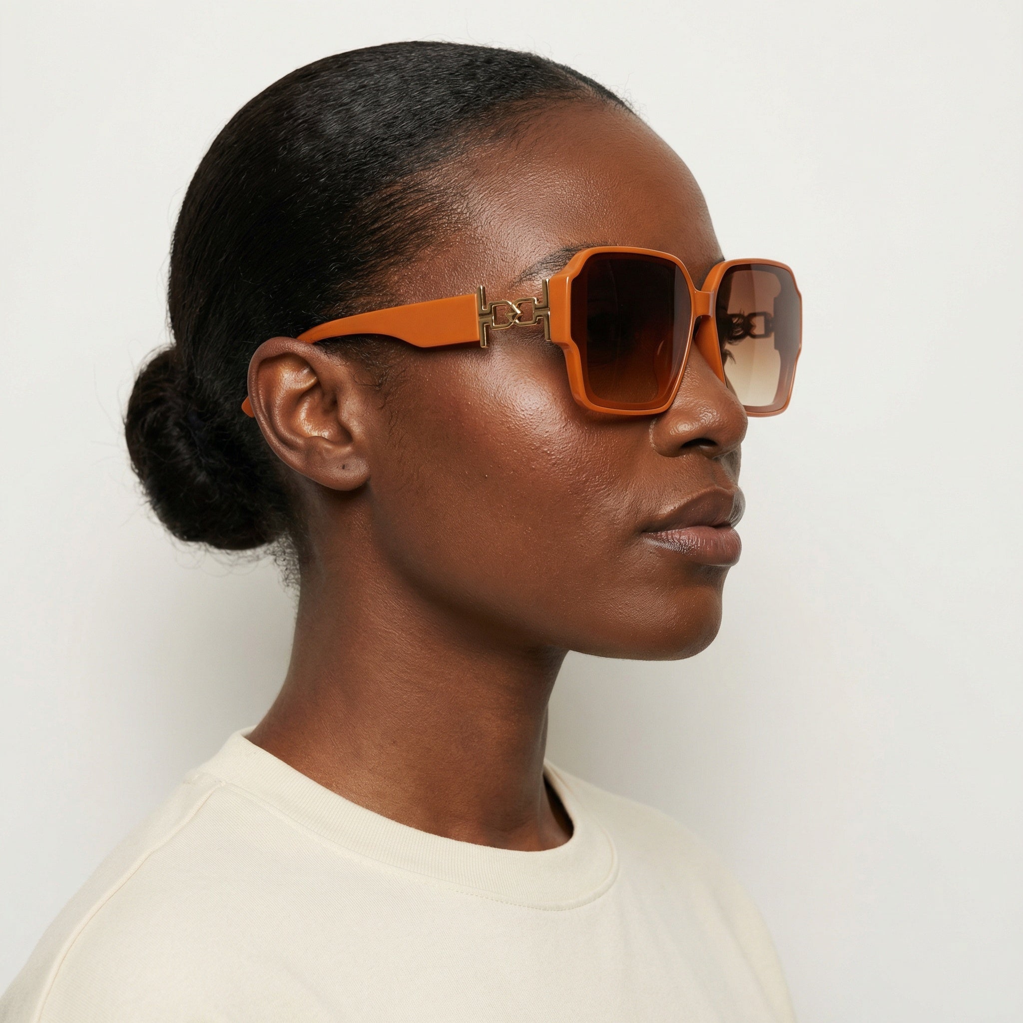 GAFAS DE SOL CUADRADAS NARANJAS SUN107 F3017